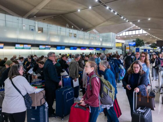 Wall Street is getting worried about United Airlines. Yes, it’s mostly about Newark airport.