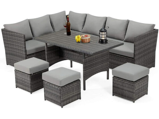 Walmart is selling a ,040 7-piece patio set for 6, and shoppers say it 'feels more expensive than it is'