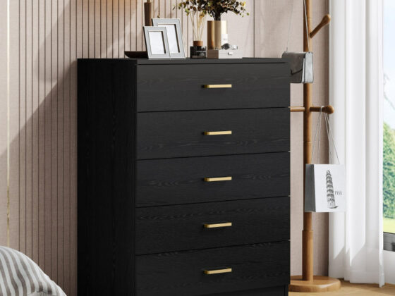 Walmart is selling a 6 5-drawer dresser for 0 that shoppers say is 'simple to put together'
