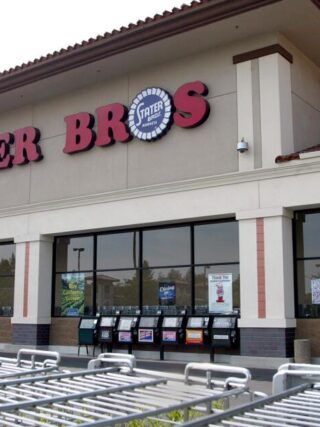 12,000 Stater Bros. workers authorized to strike after union vote