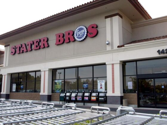 12,000 Stater Bros. workers authorized to strike after union vote