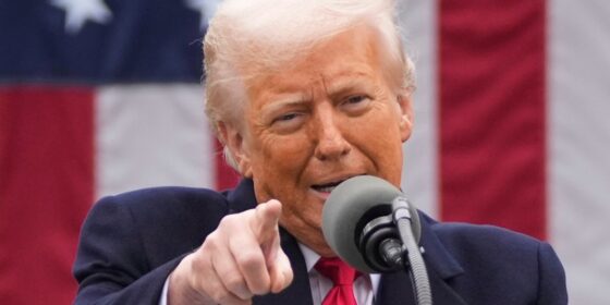 Trump plans to start notifying countries of U.S. tariffs up to 70%