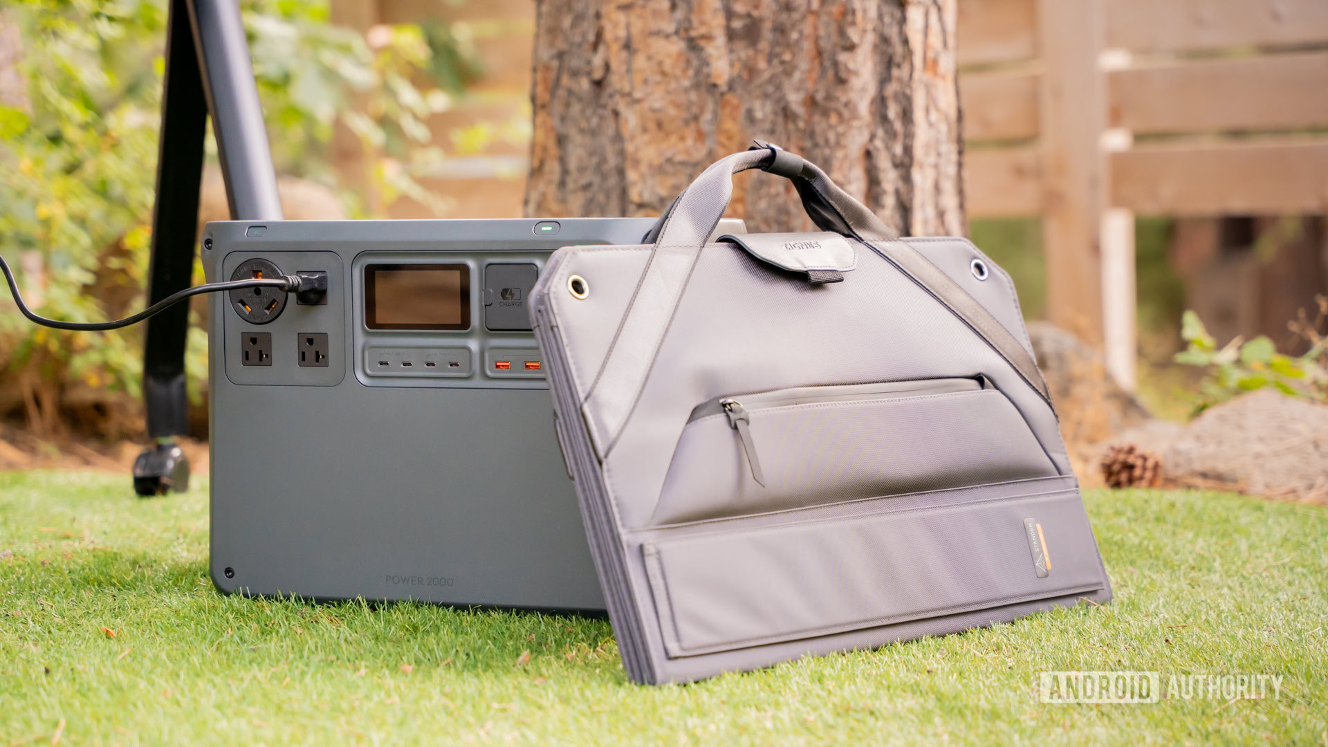 DJI Power 2000 Portable Power Station with solar panel12 DJI Power 2000 Portable Power Station with solar panel12