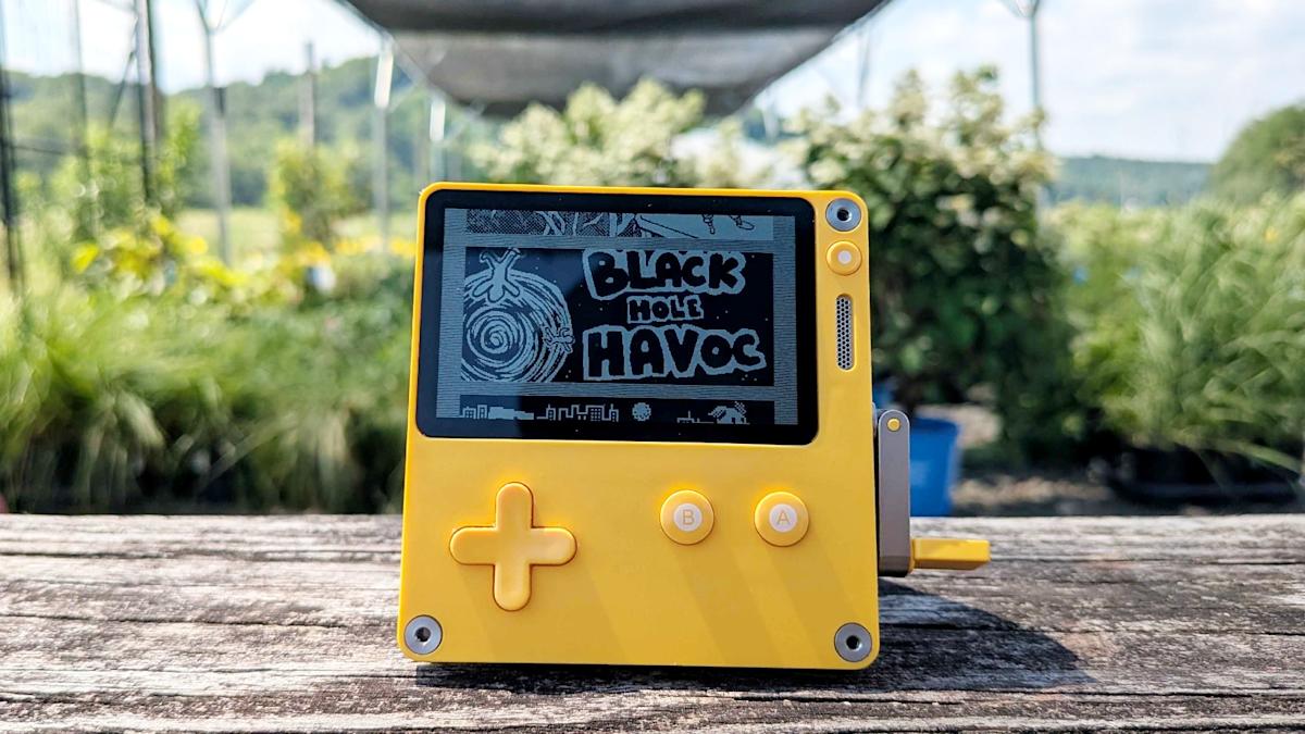 Taria & Como and Black Hole Havoc