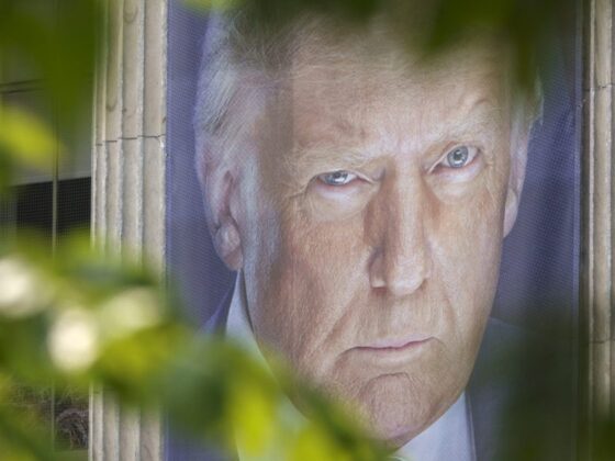 Trump doubles down on Aug. 1 tariff deadline as stocks continue to dip