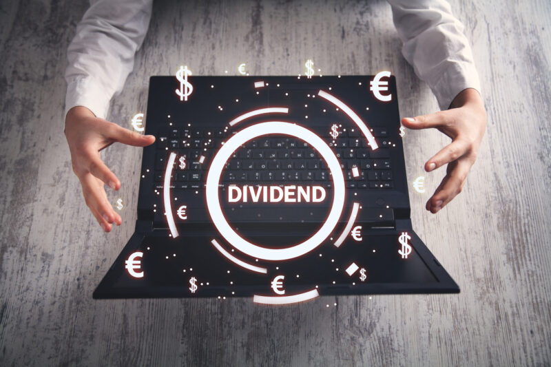 Should You Buy the 3 Highest-Paying Dividend Stocks in the S&P 500?