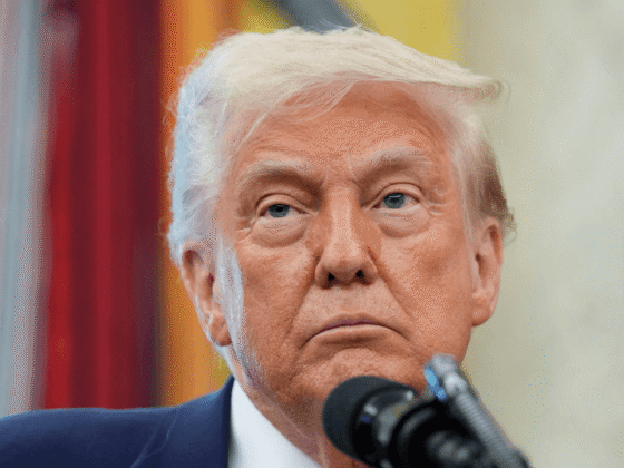 White House Moves to Let 401(k)s Invest in Bitcoin, Gold, Private Equity: FT