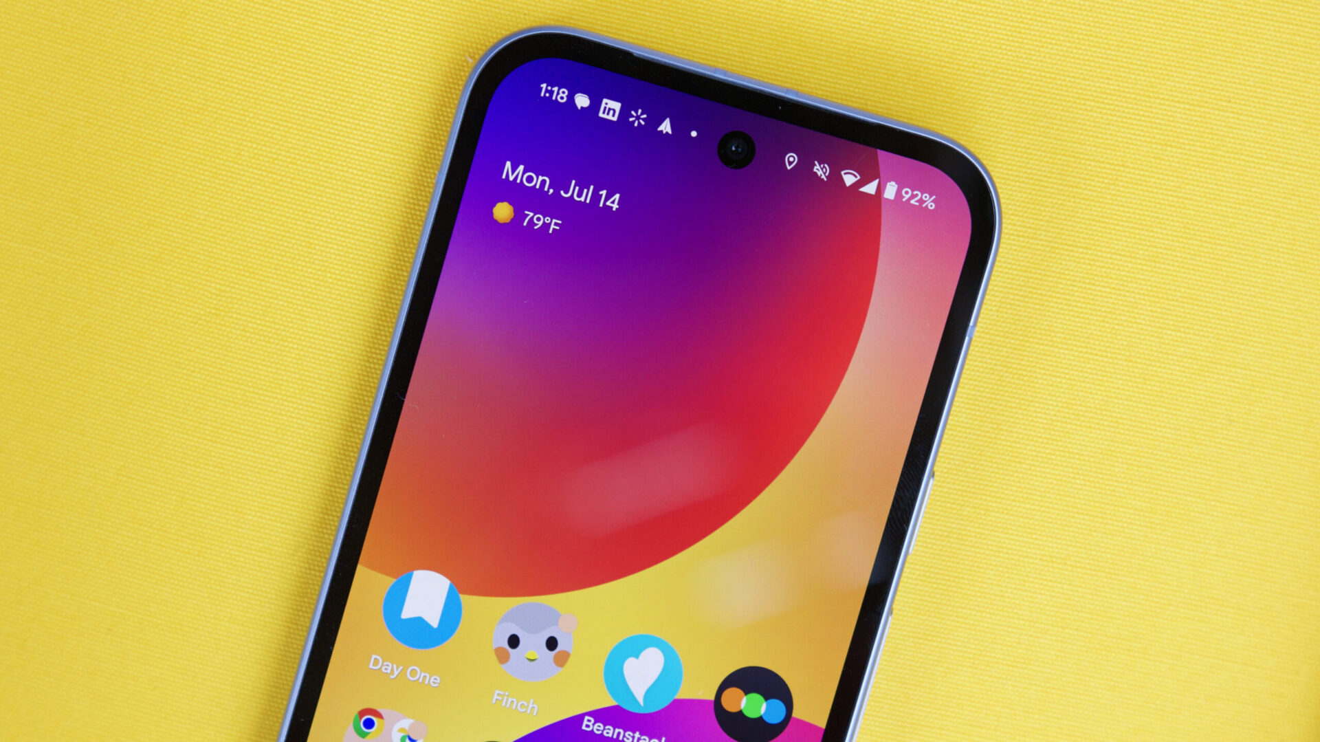 Android 16 QPR1 Beta 3 undoes Pixel's boring At a Glance tweak