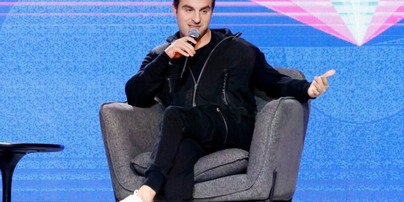 Airbnb’s CEO studied Steve Jobs’s playbook to slash bureaucracy and build his  billion empire