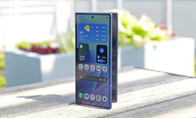 Samsung Galaxy Z Fold 7’s display is rated to withstand 500,000 folds