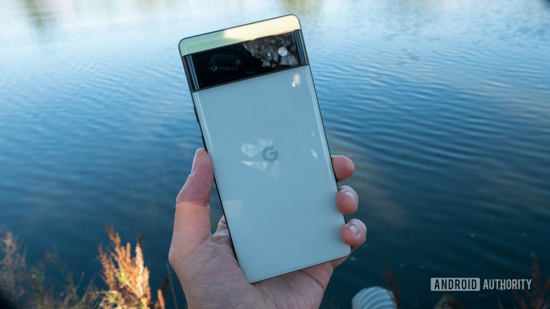 The Google Pixel 6 in Sorta Seafoam color in hand
