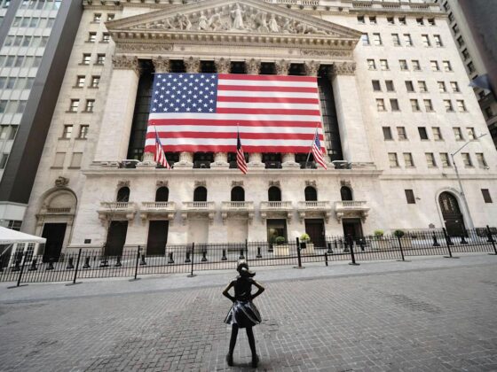 S&P 500, Nasdaq eke out records as markets kick off huge week for US economy