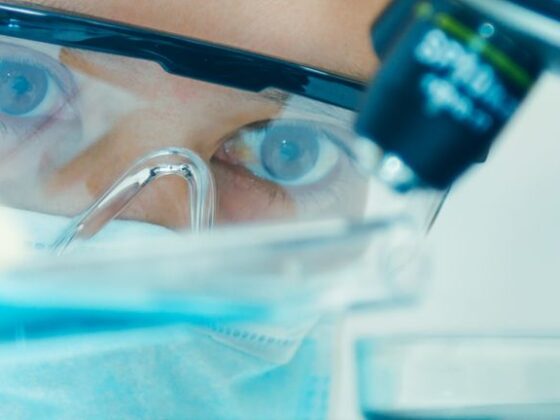 High Growth Tech Stocks To Watch In US August 2025