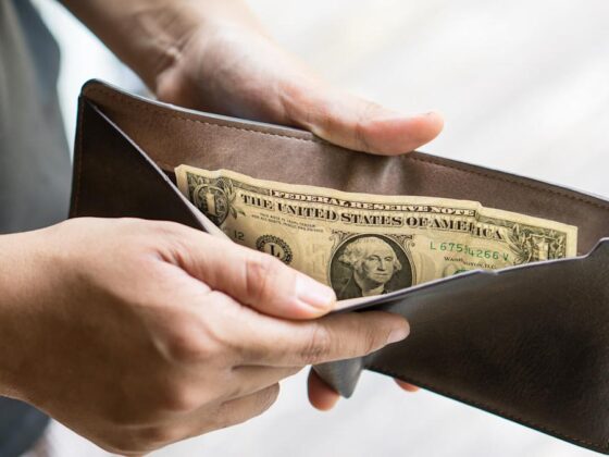 3 Reasons the US Dollar Is Losing Value — and Why It Might Be Good for Your Wallet