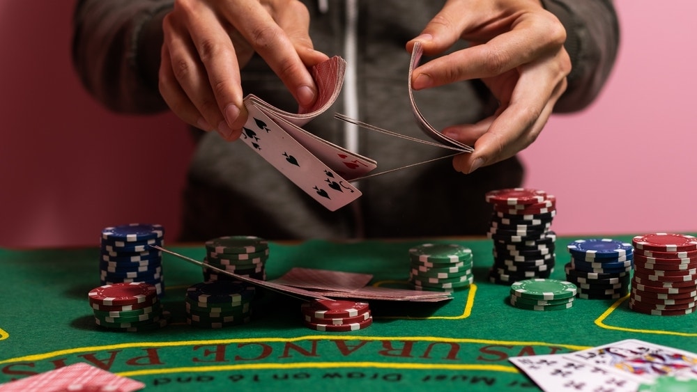 A Dave Ramsey Caller Skipped Her Car Payments To Gamble And Double The Money. The Plan Failed, And Now She's $19,000 In Debt With No Car