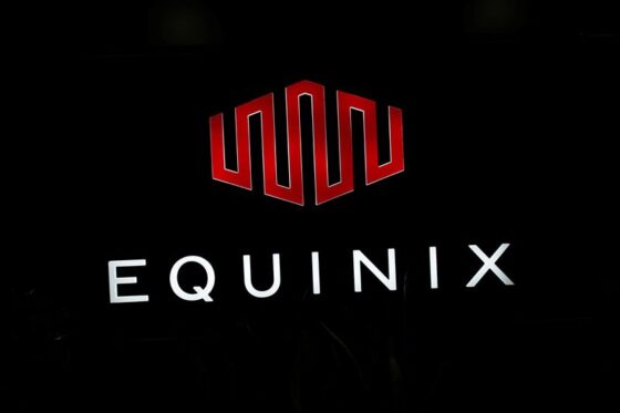 Activist Elliott grows stake in Equinix, holds talks with company
