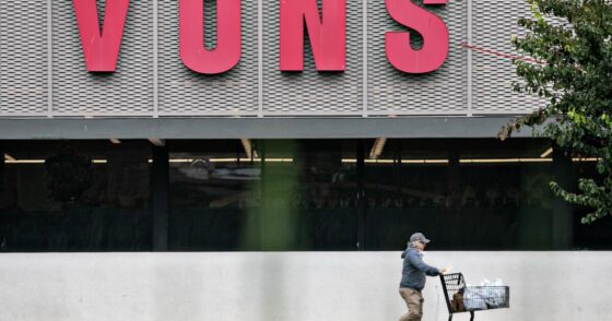Albertsons, Kroger staff OK strike, protesting unfair labor practices