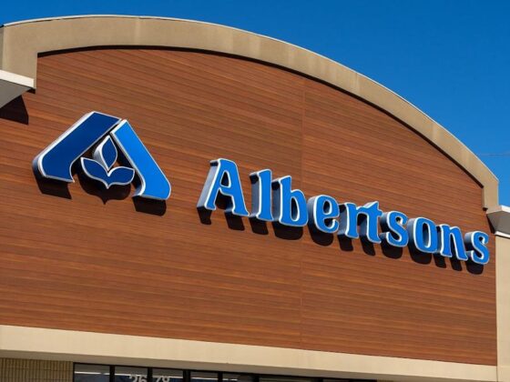 Albertsons and unions reach tentative agreement