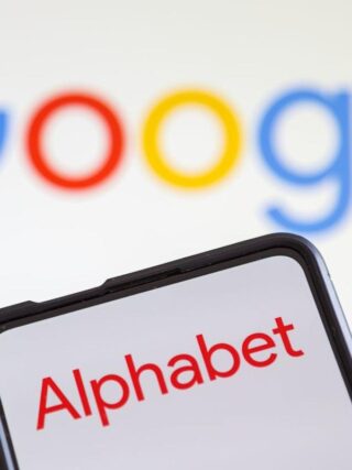 Alphabet Had a ‘Standout Quarter.’ Should You Buy GOOG Stock Here?
