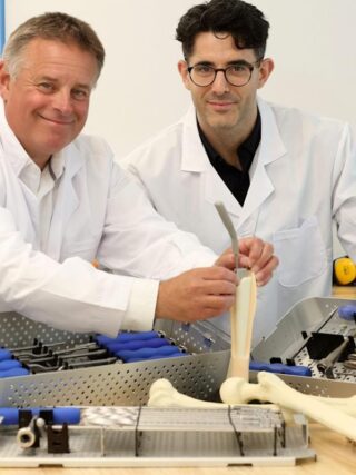 Amotio secures £810k to advance orthopaedic revision surgery
