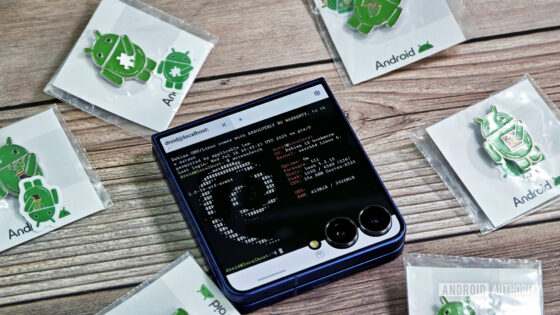 Android’s Linux Terminal arrives on the Galaxy Z Flip 7, but Z Fold 7 users are left out