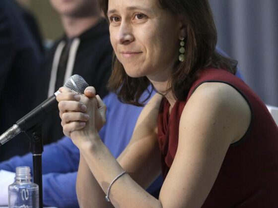 Anne Wojcicki’s nonprofit wins bid for genetic testing company 23andMe