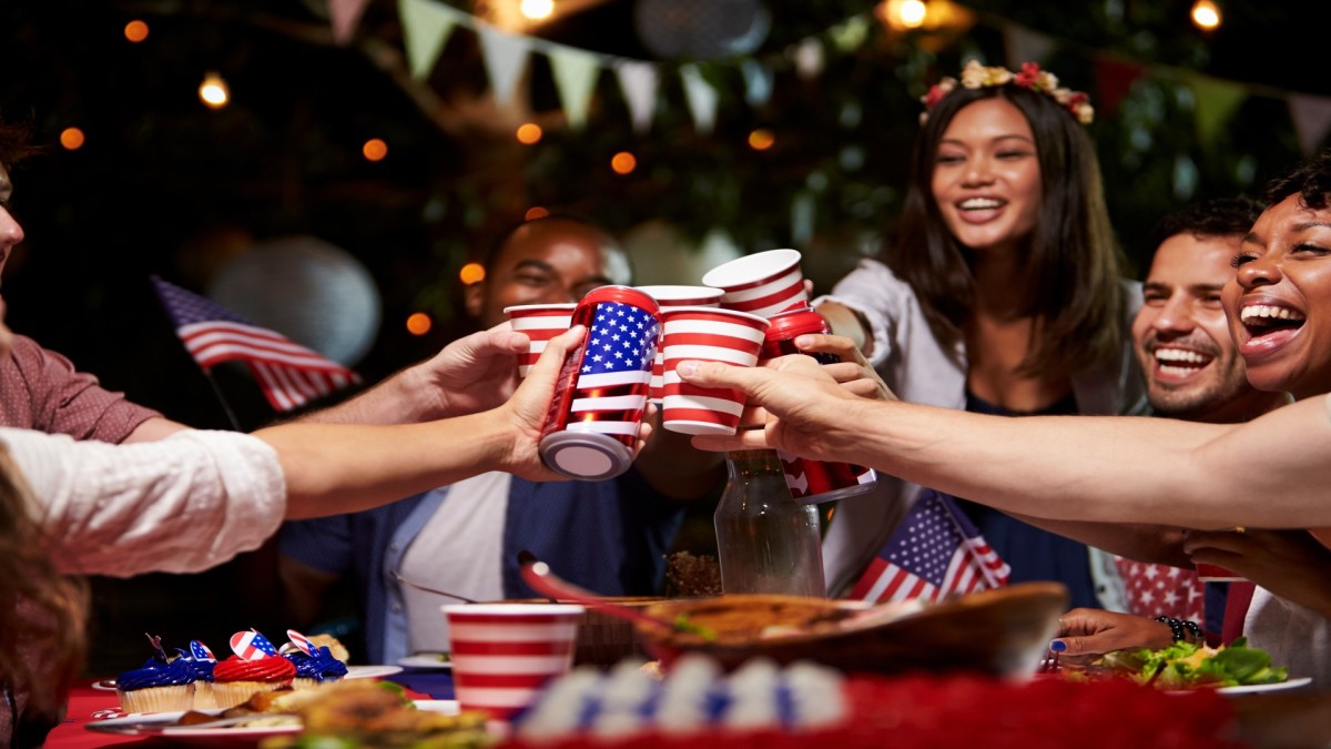 Are Walmart and Sam's Club open on 4th of July?