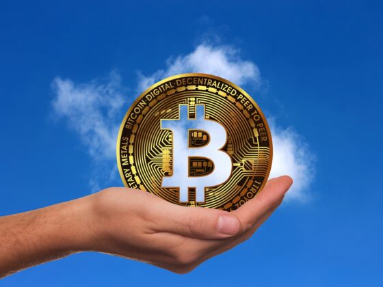 Bitcoin Price Crash To ,000 Or New ATHs? Analyst Explains The 2 Options