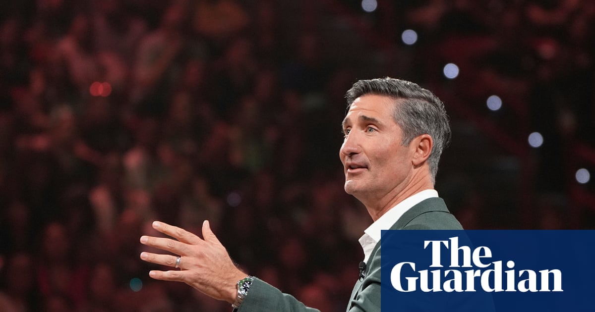 CEO pay climbs ahead of Trump tax windfall for wealthy | US income inequality