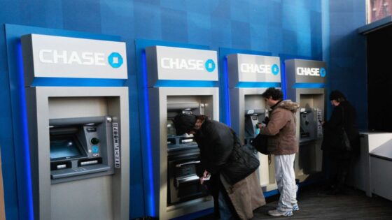 Chase Bank quietly warns customers about a big banking fee change