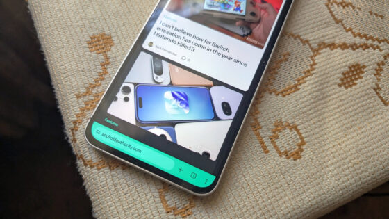 Chrome for Android users can now choose which end of the screen the address bar is on