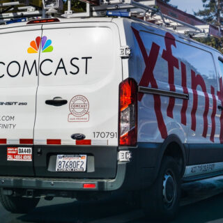 Comcast has a gift for AT&T, Verizon, T-Mobile customers