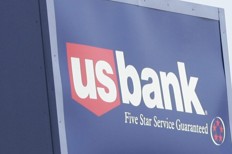 Company insiders now are bearish to the extreme — but they’re upbeat on these 11 stocks