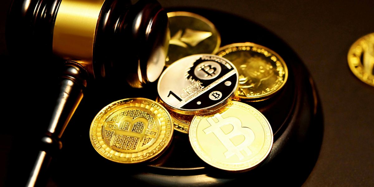 Crypto Market Update: GENIUS Act Becomes First Federal Stablecoin Law in the US