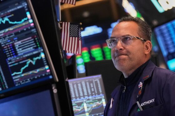Dow, S&P 500, Nasdaq futures hold steady as Wall Street braces for jobs report