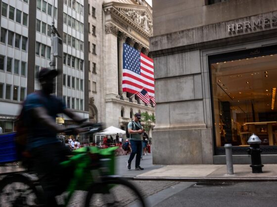 Dow, S&P 500, Nasdaq futures trade flat ahead of week poised to shake markets