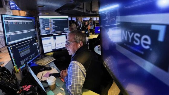 Dow approaches new record and S&P hits all-time high after stronger-than-expected jobs data