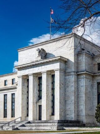 Fed Quietly Removes Reputational Risk Rule That Kept Banks Away from Crypto—Industry Insiders Say This Changes Everything