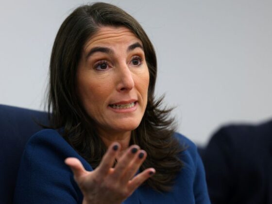 Fed’s Hammack sees no urgent reason to lower rates