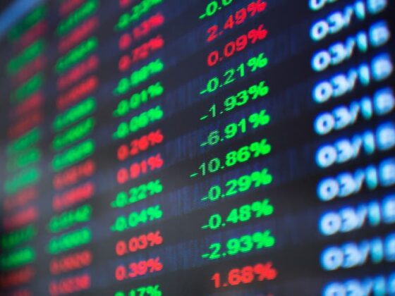 Short sellers reduce bets against S&P 500 technology stocks in July