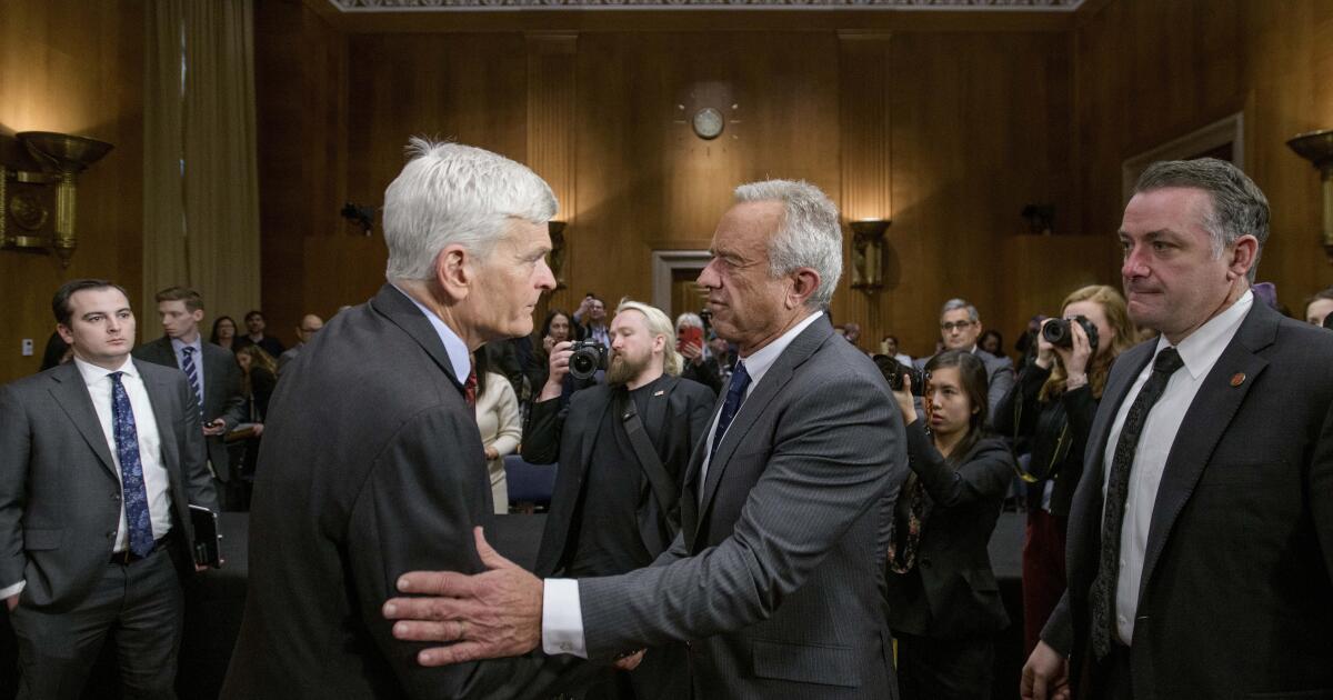 Hiltzik: RFK Jr. attacks vaccine experts