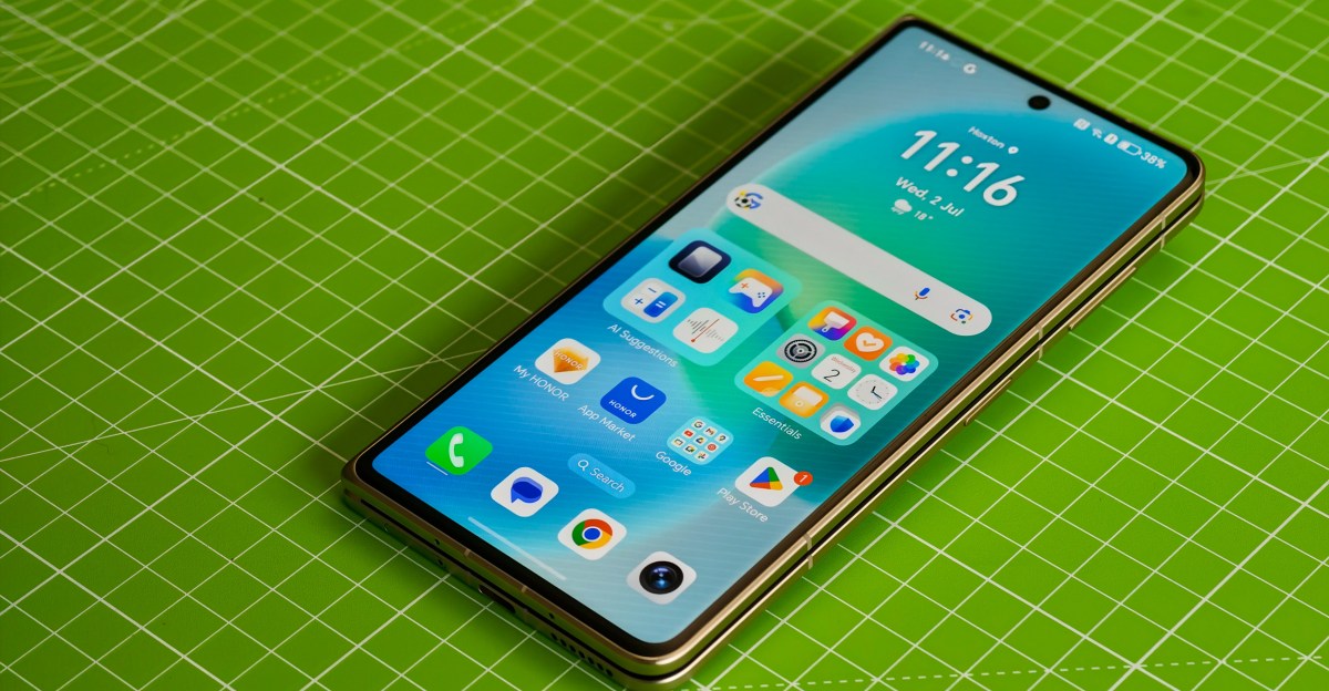 Honor launches the ‘world’s thinnest’ foldable