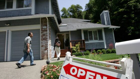 Housing analyst predicts major mortgage rate changes are coming soon