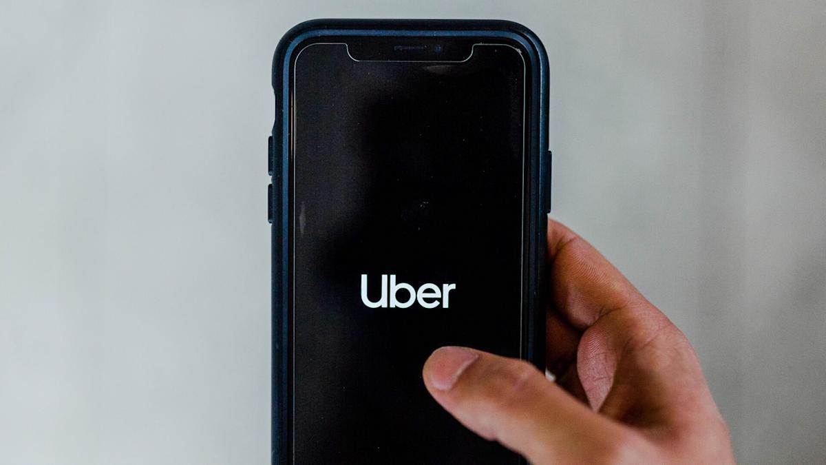 Is Now a Good Time To Invest in Uber? Here’s What Experts Say