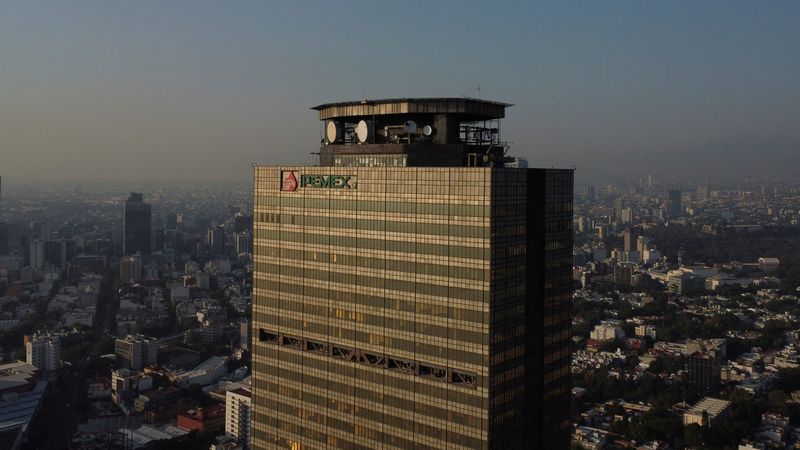 Mexico's Pemex swings to net profit, helped by peso recovery