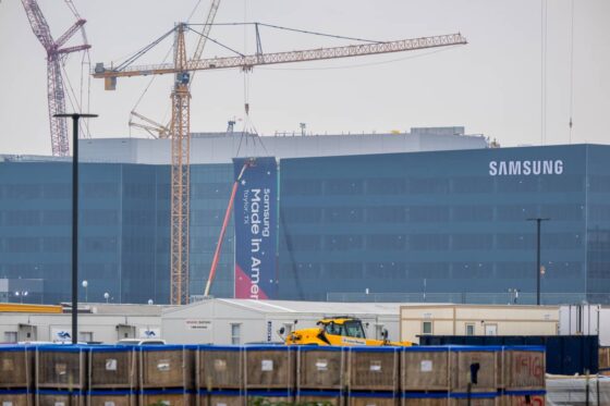 Musk says Tesla is the unnamed client in Samsung’s .5 billion microchip deal