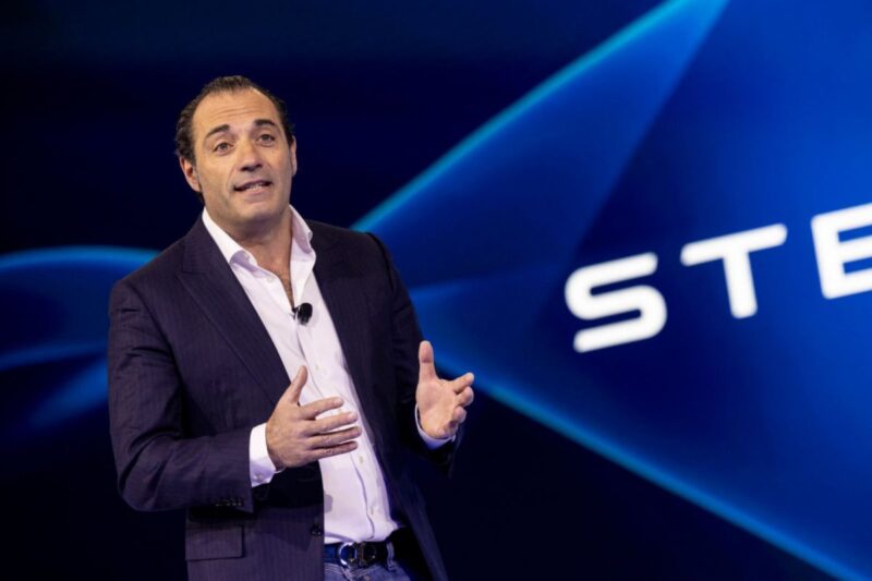 New Stellantis CEO deals with more of the company's old problems New Stellantis CEO deals with more of the company's old problems