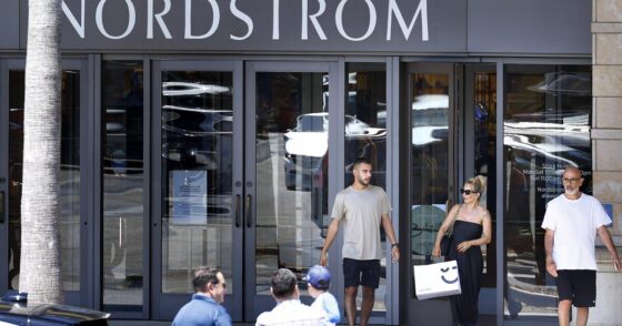 Nordstrom to close Santa Monica store