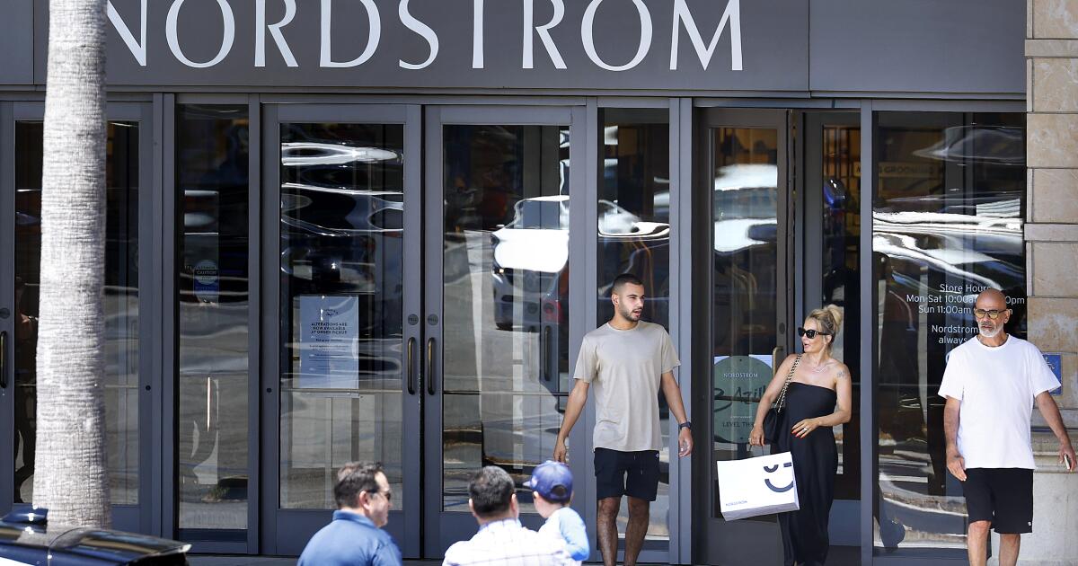 Nordstrom to close Santa Monica store
