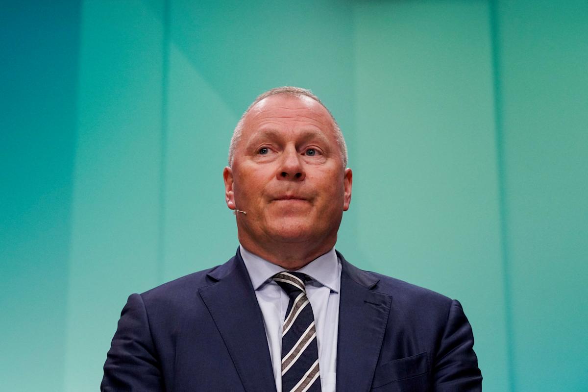 One of Tesla's most important shareholders says all's well with Elon Musk and the EV maker